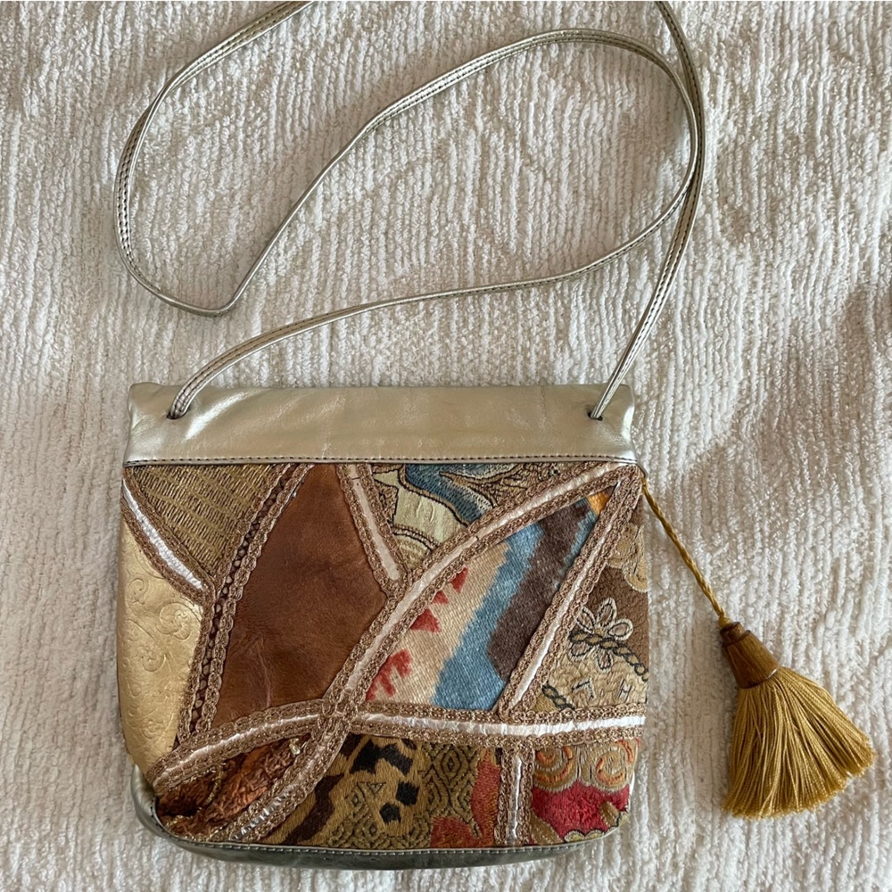 FINAL SALE - HOLT RENFREW crossbody bag - Picture 6 of 8